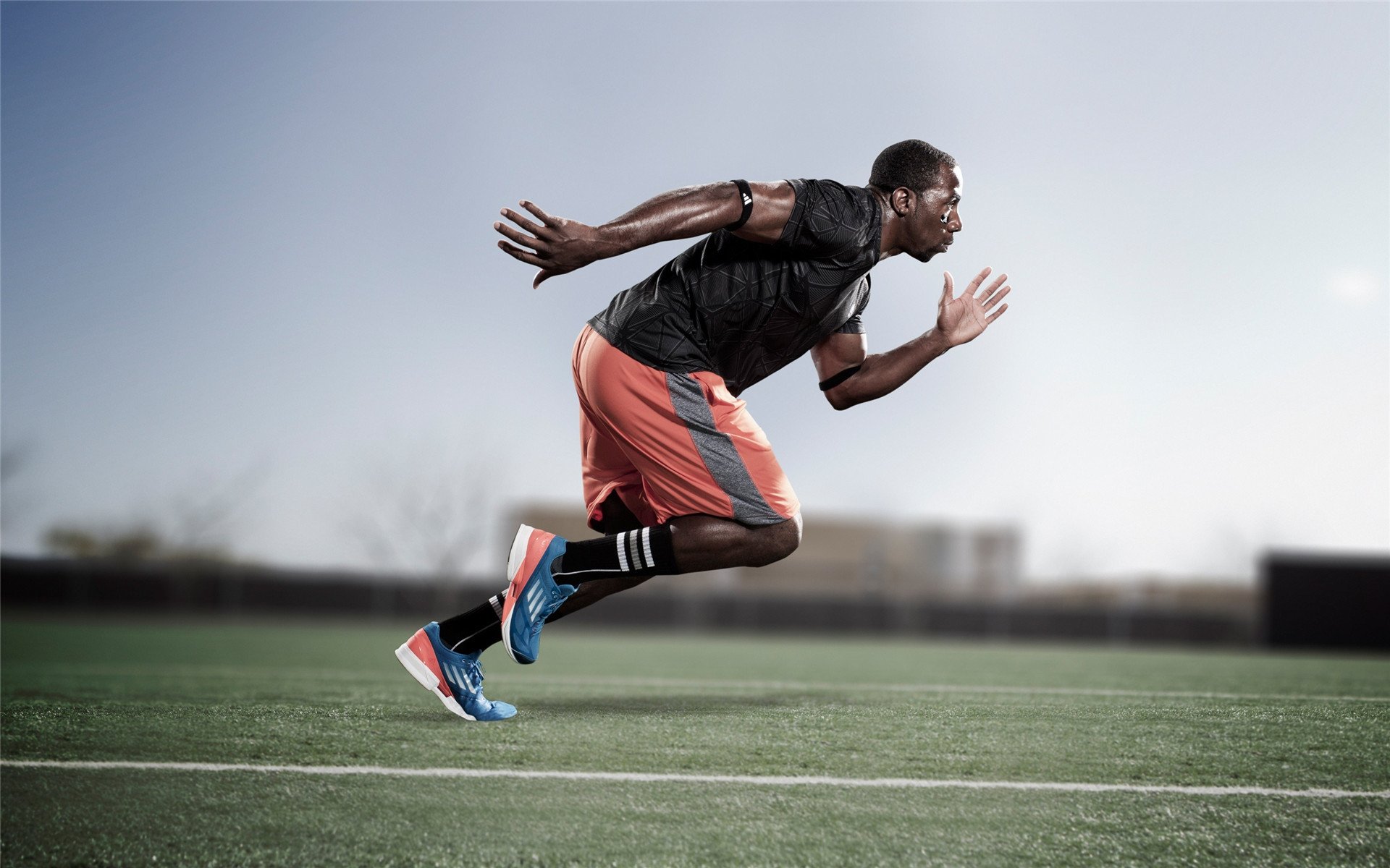 球员在国家队与俱乐部间协调备战受关注,业余球员进国家队